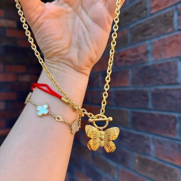 Butterfly 18K Gold Stainless Steel Waterproof Necklace - Picture 12 of 13